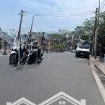 Bán căn nhà cấp 4 . mặt tiền đường tô ký . xã thới tam thôn - hốc môn . diện tích : 12 x 27 = 324