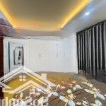 Bán nhà riêng 15 tỷ tại đường láng, 42 m2, 3pn, 5wc, đống đa, hà nội, hot!