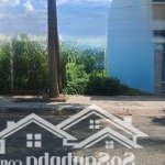 đất kinh doanh ngay quảng trường bến tre diện tích 105m2 giá 510 triệu . sổ riêng đường vào 10m