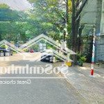 Còn duy nhất 1 lô mt đào tông nguyên, nhà bè, 400m2, giá 1tỷ8, sổ riêng,tiện ích đầy đủ,dân cư đông