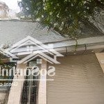 Cho thuê nhà 9,5tr khương đình 35 x 3t mt 5m ngõ rộng oto tránh đỗ thoả mái phù hợp kd, vp, ở