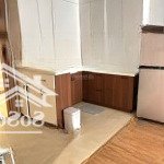 Tôi cần bán căn hộ tầng 5 tòa tái định cư xuân la, sổ đỏ, 100m2, 3pn, giá 5.4 tỷ. lh 0977632716