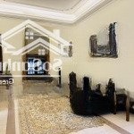 Phố thái hà, kinh doanh đỉnh, vị trí siêu đẹp, dt 160m2, mt 12m, ô tô tránh, giá 46 tỷ.