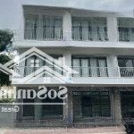 Mặt bằng kinh doanh 36 thái ly sang xịn mịn không chê vào đâu được