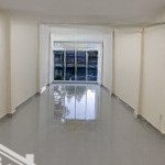 Cho thuê nguyên căn, đường nguyễn thị thập, quận 7. dt: 4.5m x 25m. giá: 45 triệu/tháng
