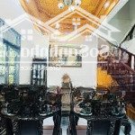 Nhà đẹp phân lô nguyễn chí thanh 57m 5t mt8m 19 tỷ lô góc kinh doanh gara ôtô vỉa hè ô tô tránh