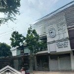 Bán nhà mặt tiền nguyễn thị minh khai - nha trang - gần biển, vị trí đẹp