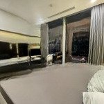 Bán căn hộ 2 phòng ngủ 88m2, giá 6,3 tỷ, ban công đông nam, toà hòa phát 257 giải phóng