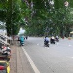 Building mặt phố vip hoàng quốc việt- vỉa hè đá bóng - kinh doanh vô đối - dòng tiền khủng 200tr/th