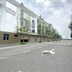 Săn sổ - tặng 140tr về ở sớm. lh: 0813.988.818