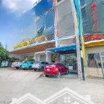 Cho thuê căn nhà mặt tiền ngã tư ga 5.5x22m, xây 5 tầng có thang máy, phù hợp kinh doanh buôn bán