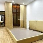 Bán gấp nhà nguyễn văn cừ 52m2 6 tầng mt 5m lô góc, thang máy, ô tô giá 9.2 tỷ