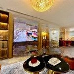 Gia đình bán căn 3 ngủ 116m2 tại diamond flower tower, full đồ, ban công đông nam, sổ đỏ