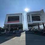 Căn góc 2 mặt tiền + view sông!!! tòa nhà đẹp ngay tthc - trệt+3 tầng sàn trống. giá thuê 300tr/th