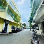 Bán nhà hẻm xe hơi khu hành chính hoàng diệu - nguyễn tất thành