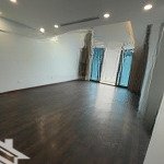 Bán gấp chung cư golden land 275 nguyễn trãi 130m2, 3 ngủ, 2 wc 8,1 tỷ - 0915 351 365
