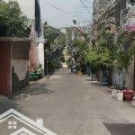 Bán chdv mới xây, hầm + 6 tầng, thang máy, pccc đầy đủ, 23 phòng, ngay chợ căn cứ, p17