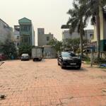 Em còn căn nhà cấp 4 ở trâu quỳ, đường ô tô tải vào. lh: 0379483926
