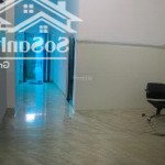 Cho thuê nhà mt lê văn hiến ! mơi đẹp đoan gân bùi tá hán
giá 10tr
dt 100m rông rãi , phía sau
