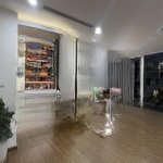 Bán gấp căn góc tầng cao 133m2 3pn view hồ. nhỉnh 14tỷ. rẻ nhất vinhome skylake. cam kết ko chào ảo