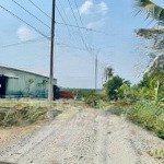 6mẫu4 đất tân thành thủ thừa. có sẵn điện 3 pha, đường xe tải xe cont chạy, tiện làm xưởng, kho