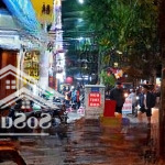 Nhà tập thể - mai dịch cầu giấy - tầng 1 trước nhà 2 oto tránh