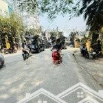 Nhà mặt phố đội cấn, 68 tỷ, 160m2, bán gấp