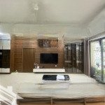 Nhà đẹp văn cao, ba đình, lô góc 2 thoáng vĩnh viễn, ngõ thông, thang máy, 40m2, 5 tầng, chỉ 7,5 tỷ