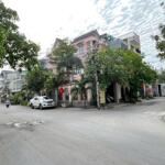 Bán nhà 2mt gần vincom lê văn việt, đình phong phú, hẻm thông xe hơi tới nhà, 2 tầng btct, 3pn, 58m2, nhỉnh 4 tỷ