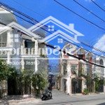 Chính chủ bán nhà 4.5x12.5m, 1 trệt 1 lửng 2 lầu, kdc, hồng đào đối diện vạn phúc, 7 tỷ 2 tl