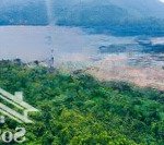 Lô đất rừng view hồ tuyệt đẹp của kkt vân phong. dt 26248m2. đường bê tông ôtô