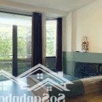 Cho thuê căn hộ 1 phòng ngủ 45m2 giá rẻ ban công đường trường sa quận 3