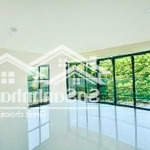 Căn hộ resort centery 121m2 tháp c6 - hơn 20 tiện ích cao cấp - giá 7tỷ762 có ô xe