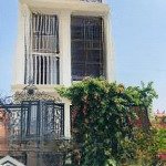 Cho thuê biệt thự ngay trung tâm hành chính thành phố thủ đức