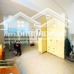 Bán gấp căn nhà 10x18m, giá chỉ 37.5 tỷ, đường phan đăng lưu, p6, bình thạnh, giáp phú nhuận