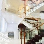 Bán nhà mặt tiền - kiên cố - dòng tiền sẵn có - giá cực tốt