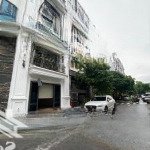 Cho thuê nhà nam trung yên, cầu giấy. dt 90m2, 6 tầng, mt 6,5m, thang máy, điều hòa. giá 90 triệu