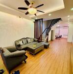 Lạc trung 82 m2, kinh doanh, sổ vuông, ô tô tránh, 20 tỷ.