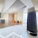 Căn hộ dịch vụ ban công cao cấp tách bếp + 1 phòng ngủ + 1 phòng khách ngay dạ nam q8