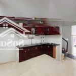 Bán gấp nhà phố mặt tiền hẻm 5m - kinh doanh đỉnh - chỉ 5.6 tỷ!
