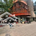 Siêu hot lô góc tô hiệu lớn mặt tiền 20m, diện tích 120m2 thông sàn vỉa hè ngồi sân bay khu ăn uống