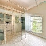 Duplex cửa sổ thoáng full nội thất ngay khu cnc, võ chí công, liên phường, ufm, fpt, hutech