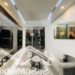 Bán nhà cầu giấy, 20m ra ôtô đỗ, 35m2 x 5t, hơn 6 tỷ