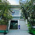 định cư cần bán gấp nhà đường nguyễn văn thương 8x20m kết cấu 7 tầng hđt: 150tr/tháng giá chỉ 40 tỷ