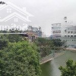 Bán nhà mặt hồ chùa láng, láng thượng đống đa, hà nội. dt 64m x5 tầng mặt tiền 4.15m kinh doanh .