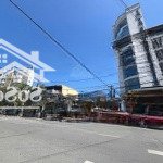 Bán gấp lô góc hồ nghinh đoạn sầm uất, giá tốt nhất thị trường, cách biển mỹ khê chỉ 20p