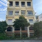 Tòa nhà 5 tầng ngay tạ hiện, thạnh mỹ lợi quận 2 dt: 13,33x18m dtsd: 781m2 giá 62 tỷ view sông