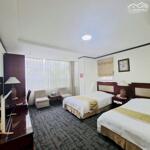 21 tỷ- nhà 10 tầng- lô góc- 3 ô tô tránh- kinh doanh sầm uất- phố phương mai- đống đa