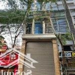 Cho thuê tòa văn phòng 9 tầng mặt phố ngụy như kon tum, 1000m2 sử dụng, khu vip sầm uất, chính chủ
