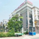 Chính chủ bán nhà phố 4 tầng bên vsip